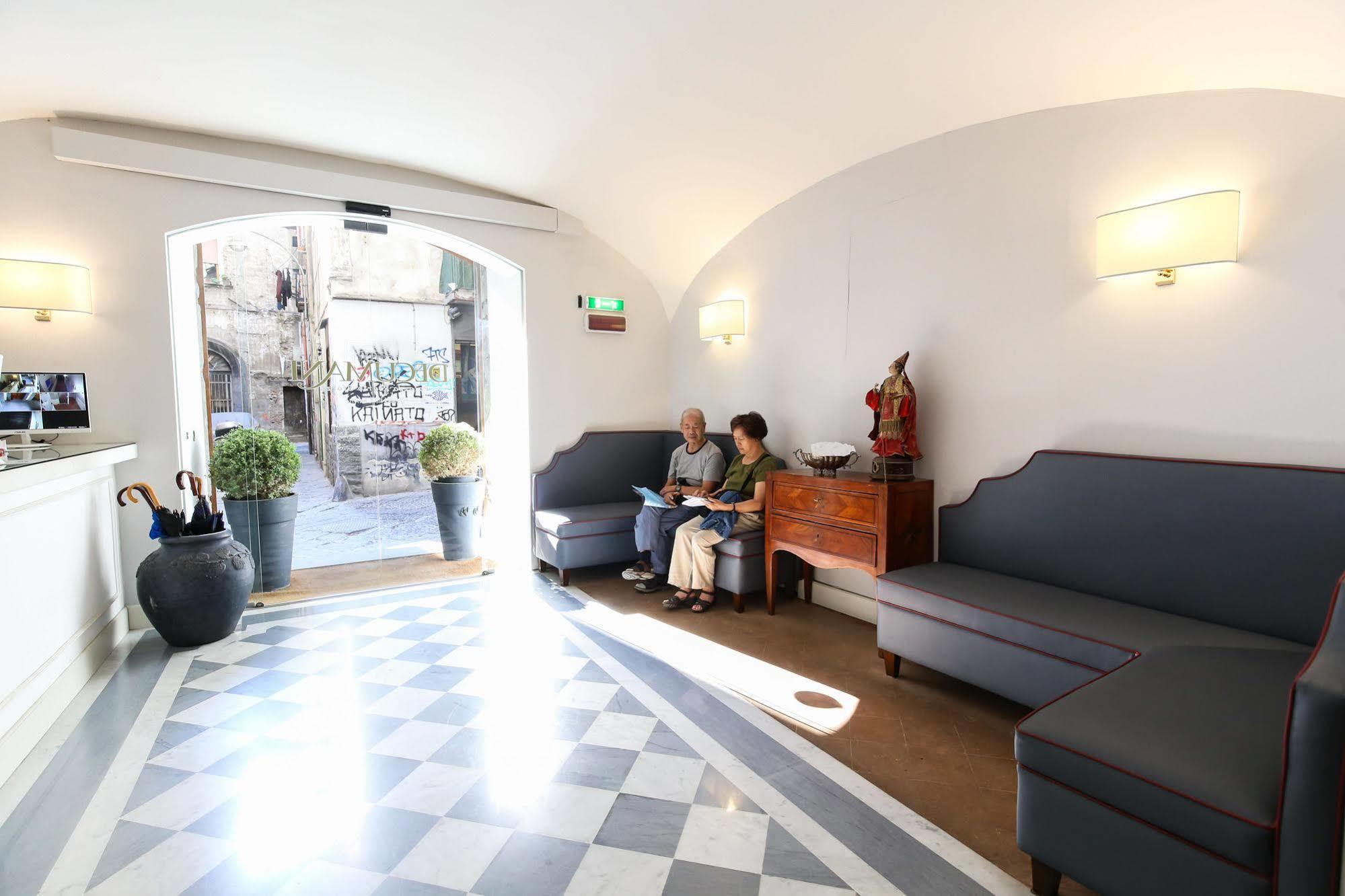 Palazzo Riario Sforza Hotel Naples Exterior photo